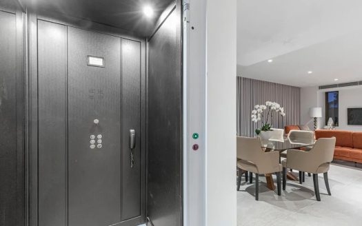 Luxury Living In South Perth